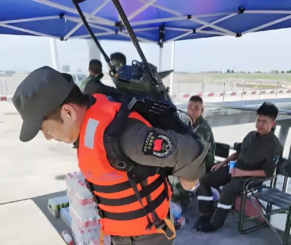 高带宽智能自组网单兵的应用方案