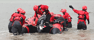 水域救援套装，水上救援的“全能铠甲”