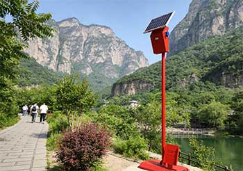 太阳能语音播放器(挂墙抱杆款)：智能语音播报设备提升户外宣传效率