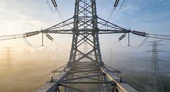 供电线路在线监控装置：保障城市与山区电网安全的关键技术