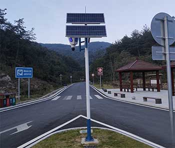 红外感应+语音预警+高清监控：森林防火太阳能语音监控杆